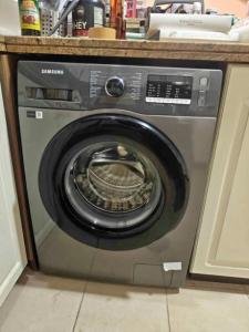 Samsung 8kg digital inverter washing machine AED550