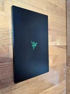 Razer Blade 15 / i7 - 10th gen