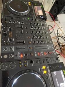 Pioneer cdj 2000