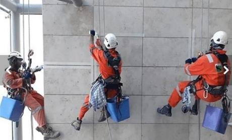 Expert Canopy Cleaning Services in Doha