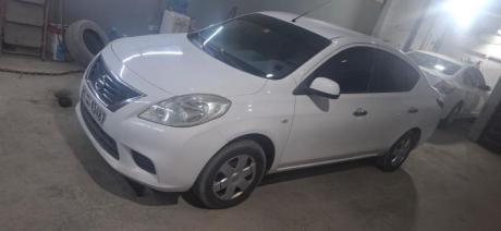 Nissan Sunny, model 2013