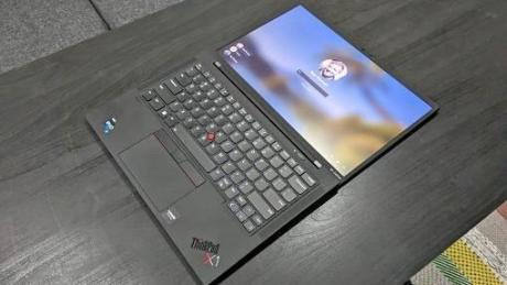 Lenovo Thinkpad X1 Carbon (2022)