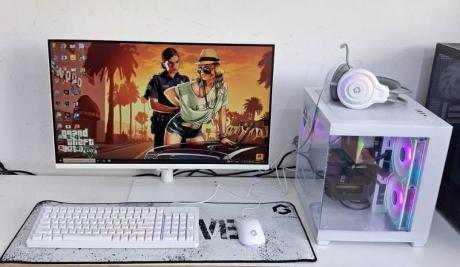 FULL WHITE GAMING PC