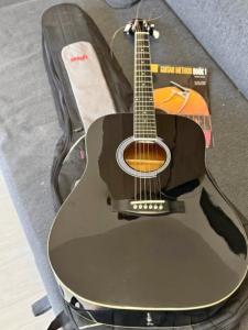 Acoustic guitar bundle