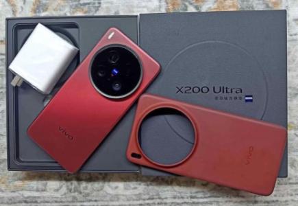 VIVO X 200 ULTRA 512GB STORAGE