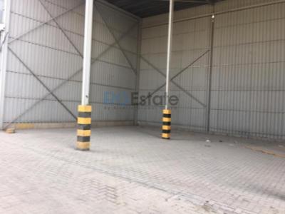Freehold 140,000 sqft warehouse with office for Sale in Al Quoz (Near sheikh zayed road)