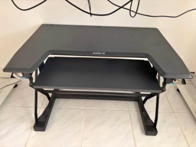 Deskrite 100 - make a sitting desk a standing desk