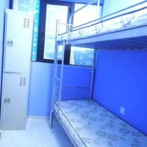 PARTITION FOR SOLO SHARING OR COUPLE