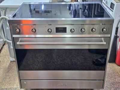 cooker with electric oven and induction hob