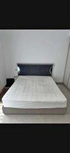 Urgent sale - Bed with 6inch mattress