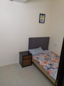 Just in @2000 Couples Rooms With Attach Washrooms in Bur Dubai, C/Ac, Inclusive All