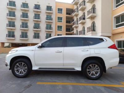 2016 Mitsubishi montero sport/ gcc / 82k kms / diamond edition