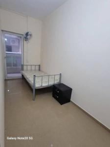 partition room with Window