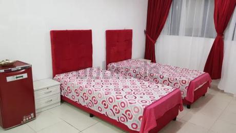 Executive Maids room and bed space for girls near Financial