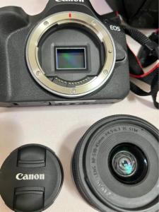 Canon EOS R100