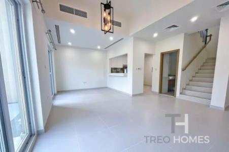 Upgraded | Single row | Ready to move into