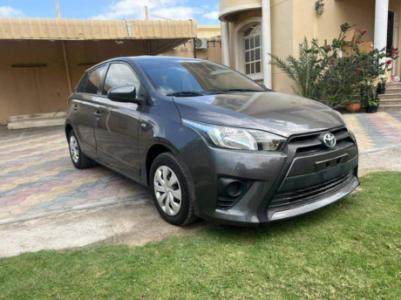 2015 Toyota yaris 177 kms 056_233_3795