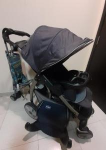 Combo- Graco Stroller, Umbrella Stroller & Booster Car Seat!