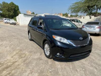 Toyota sienna XLE