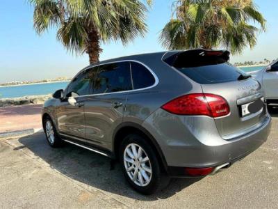 PORSCHE CAYENNE 2011