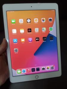 Apple iPad pro 32gb 9.7 1st generation