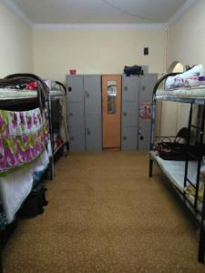 BED SPACES FREE DEWA AND WIFI AVAILABLE IN UNION/BANIYAS METRO STN DUBAI AED 600/