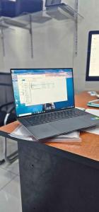 Dell Precision 5550 i7 10th 4gb NVIDIA