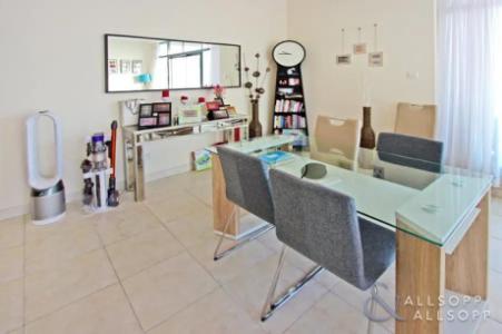 Large Layout | Golf Course View | Balcony