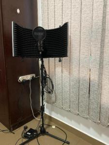 RODE NT1A MIC AND ZOOM H6