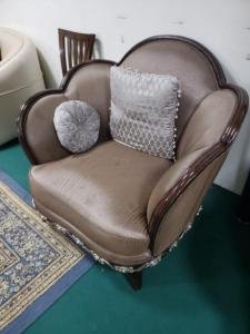 Sofa set good for 7 people