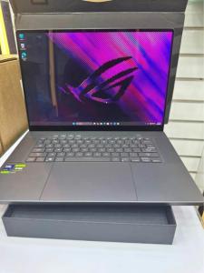 ASUS ROG ZYPHYRUS G16 ultra 9 185H