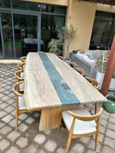 Outdoor Table & Chairs