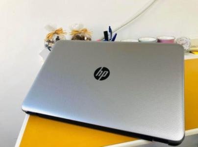 HP 250 NoteBook with AMD Radeon Graphics