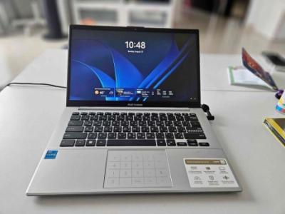 ASUS Vivobook Go 14 (E1404G) + Bag