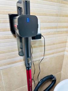 Crown cordless vacuum cleaner