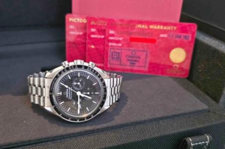 Omega Speedmaster Moonwatch Sapphire