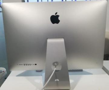 Apple iMac 5K Retina 27-Inch, 4 GB Graphics, 2020 Year, 6 Core i5 Processor, 16 GB Ram & 256 SSD.