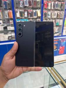 SAMSUNG GALAXY ZFOLD 5