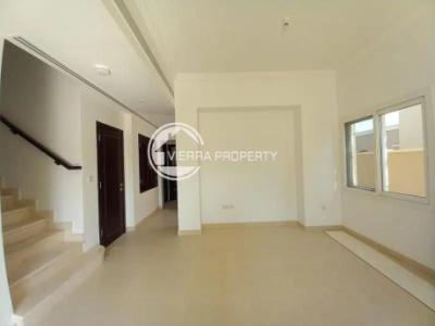 Single Row I Beautiful Community I Maid+Store