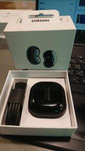 Galaxy Buds Live / Open box