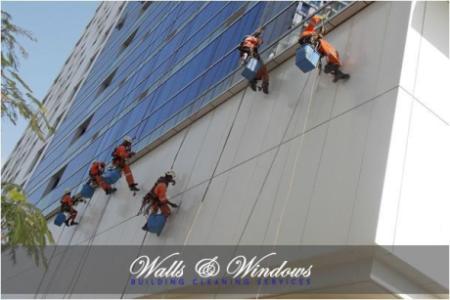 PRIMER TEAM FACILITIES MANAGMENT--DUBAI