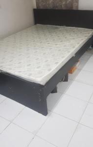 bachlor bed space