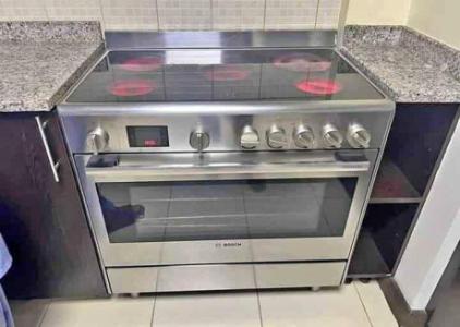 Bosch 90cm 5 Electric ceremic hobs stove