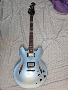 Epiphone DG335