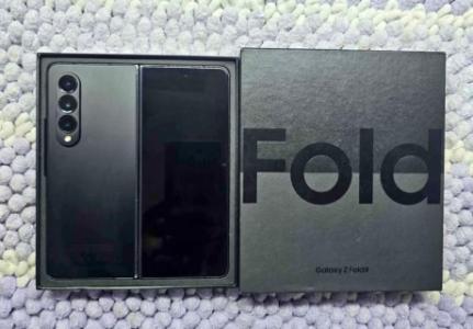 Samsung galaxy Z fold 4 12/512GB
