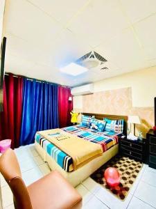 Daily/hourly short stay room available