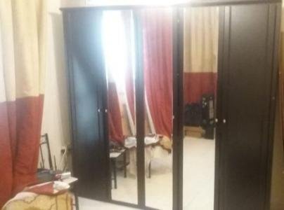 Throwaway price for Cupboard 5 door