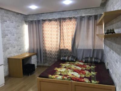 Fully Furnished room available in Al Raffa!!!!