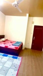 Big Studio flat for rent monthly